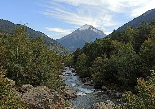Posof'ta Güzel Manzara: Sahara ve Ilgar Dağı'na Kar Düştü