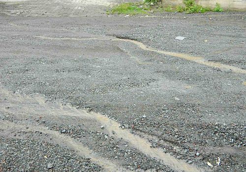 Posof ta Temmuz ayına rağmen sağanak yağış ve soğuk hava etkili oluyor