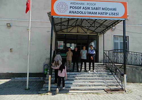 Posof ta yeni eğitim ve öğretim dönemine önceki yılın başarılarıyla başladı.