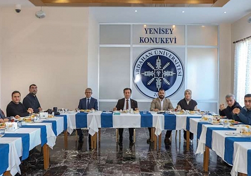 Rektör Prof. Dr. Öztürk Emiroğlu: Ardahan Üniversitesi, Bilgiyle Güçlenen Bir Üniversite Olma Yolunda Kararlılıkla İlerliyor