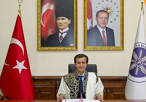 Rektör Prof. Dr. Öztürk Emiroğlu Ardahan Üniversitesi tüm ülkelerle  yakın temasta olacak 