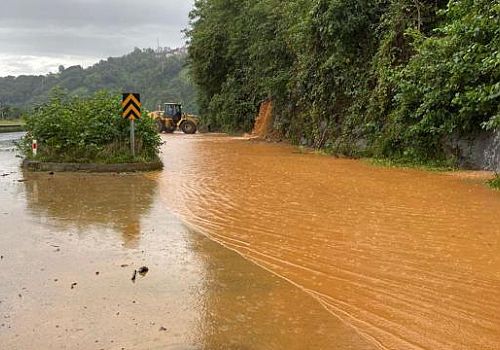 Rize’de yağışlar nedeniyle dere yataklarında su yükselmesi uyarısı