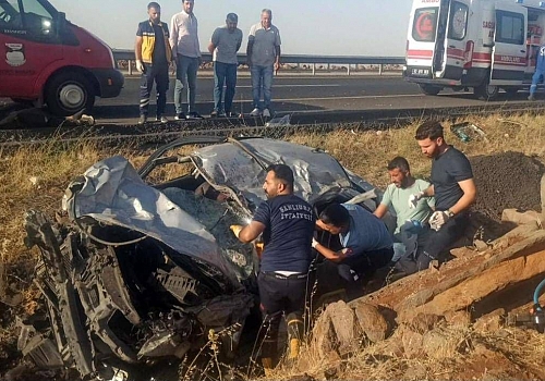 Şanlıurfa'da feci kaza! 2 ölü, 3 yaralı