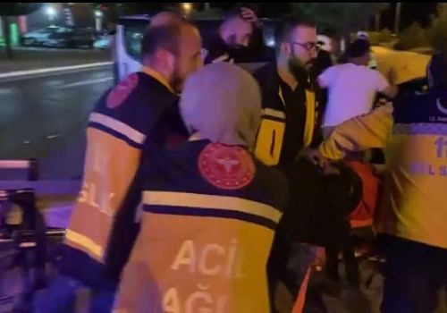 Sivasspor altyapı futbolcularını taşıyan araç kaza yaptı: 3’ü sporcu 5 yaralı