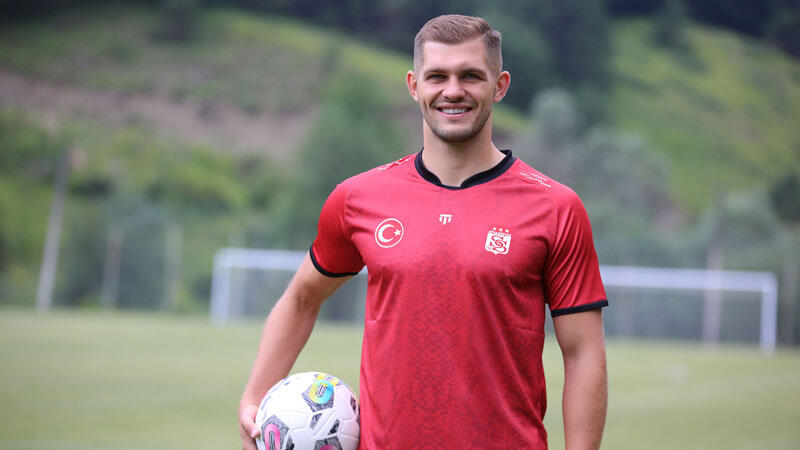 Sivasspor, Polonyalı Karol Angielski'yi kadrosuna kattı