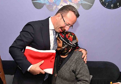 Sosyal Medyadaki Çağrıya Duyarsız Kalmadı: Vali Yamlı’dan Şehit Ailesine Ev Ziyareti