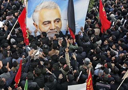 Süleymani'nin cenazesindeki izdihamda 50 kişi öldü