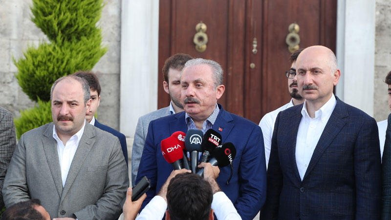 TBMM Başkanı Şentop, bayram namazını Ayasofya Camii'nde kıldı