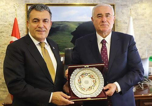 TBMM Kamu Başdenetçisi Mehmet Akarca, Ardahan Belediye Başkan Faruk Demir’i makamında ziyaret etti