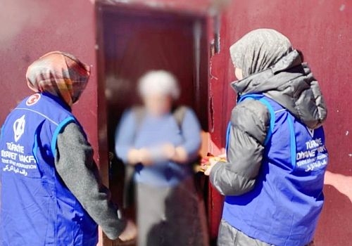 TDV Ardahan Şubesi, ihtiyaç sahibi ailelere destek vermeye devam ediyor