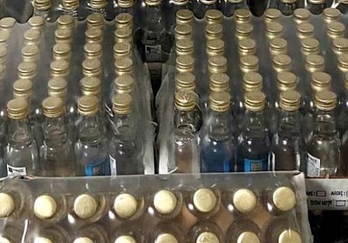 Tekirdağ Valisi Recep Soytürk, geçen ay kentte 28 bin 953 litre sahte içki ele geçirildiğini açıkladı.