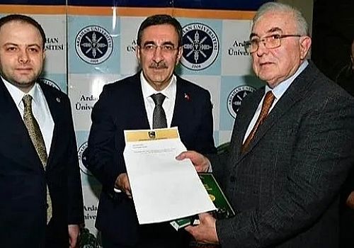 Tezekle Samanla Gündem Olan Eski Vekil Öğüt Bu defa Doğalgazla Gündemde 