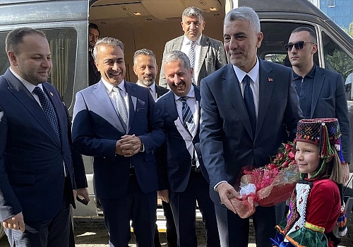 Ticaret Bakanı Ömer Bolat, Ardahan'da çeşitli ziyaretler gerçekleştirdi