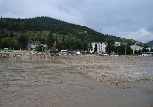 Tokat'ta Sağanak Alarmı: Heyelan ve Çökme Meydana Geldi