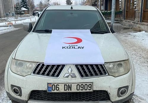Türk Kızılay, Ardahan İl Merkezi Başkanlığına mobil ikram aracı tahsis etti.