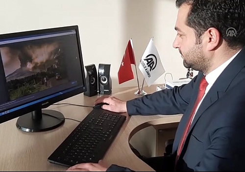 Türkiye Kent Konseyleri Birliği Yönetim Kurulu Üyesi Taştan, AA'nın Yılın Fotoğraflarını oyladı