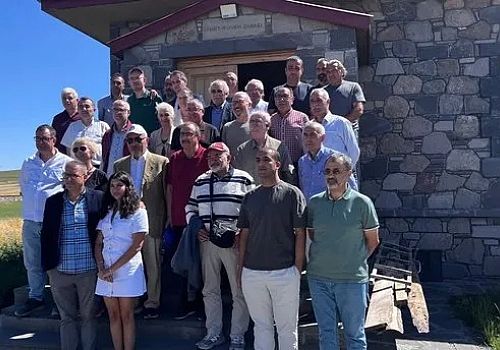 Türkiye’nin tanınmış profesör ve doktorları Ardahan’ın Çıldır ilçesinde bir araya geldi