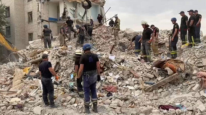 Ukrayna’ya roket saldırısı: 15 ölü, 6 yaralı