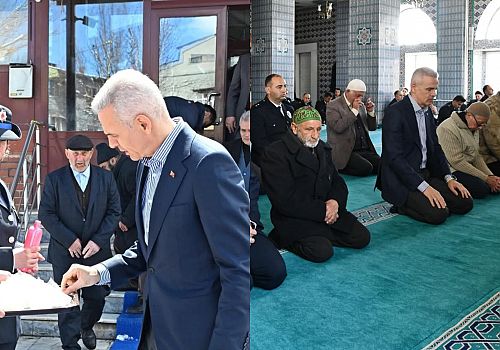 Vali Çiçekli, Ardahan da Şehitlerin Ruhu İçin Düzenlenen Mevlid Programına Katıldı