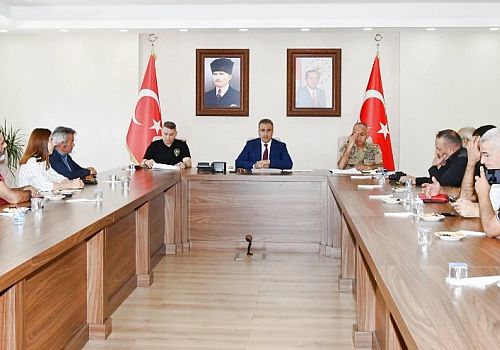 Vali Hayrettin Çiçek başkanlığında 2024 ve 2025 yıllarının Temmuz aylarına ait güvenlik ve asayiş verileri karşılaştırmalı olarak açıklandı