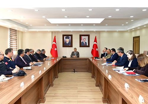 Vali Hayrettin Çiçek Başkanlığında, 2025 Aile Yılı Koordinasyon Toplantısı düzenlendi