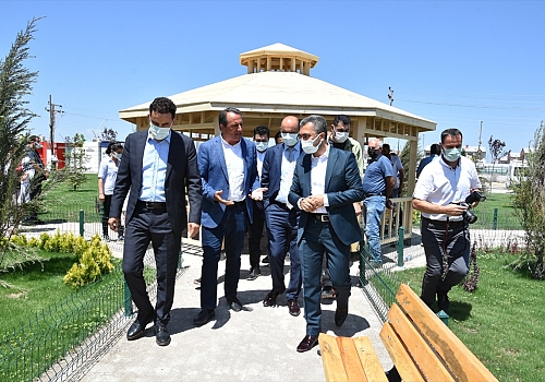 Van'da hayırsever iş insanları tedavi gördükleri hastanenin bazı odalarını yeniledi