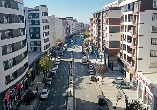 Van'da Sıhke Caddesi yeni görünüme kavuşturuldu