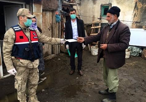 Vefa ekibi Ardahan ve Kars'ta ihtiyaç sahiplerine yardıma koşmayı sürdürüyor