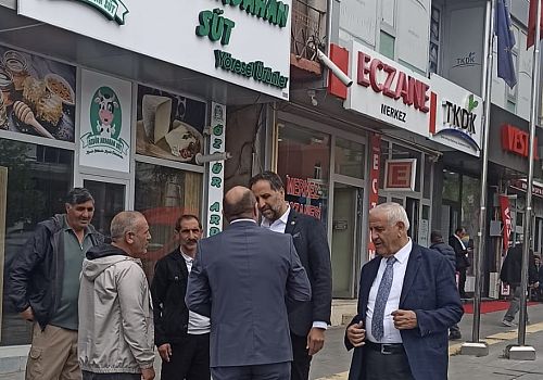 Vekil İncesu Ardahan’da esnaf ziyaretleri gerçekleştirdi. Samimi görüntüler dikkat çekti.