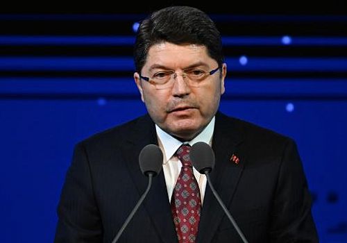 Yılmaz Tunç, Marmara Ceza İnfaz Kurumlarındaki nakillere ilişkin sosyal medya hesabından açıklama yaptı: