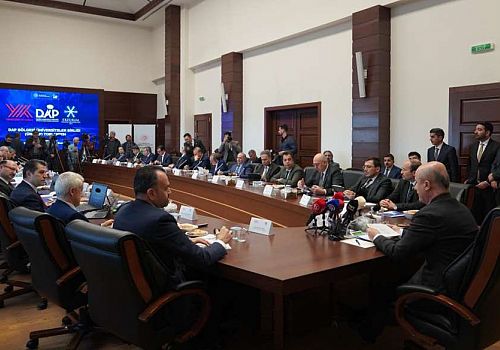 YÖK Başkanı Özvar’dan Yükseköğretimde Yeni Dönem Müjdesi: Müfredat Sadeleşiyor, İstihdam Odaklı Modeller Geliyor