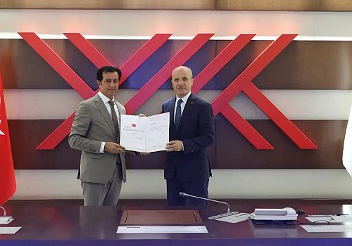 YÖK Başkanı Prof. Dr. Erol Özvar tarafından Prof. Dr. Emiroğlu’na Rektörlük mazbatası verildi 