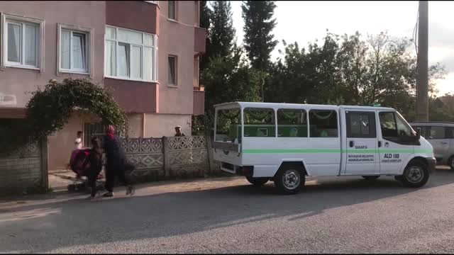 Tartıştığı babasını keser ve bıçakla öldürdü