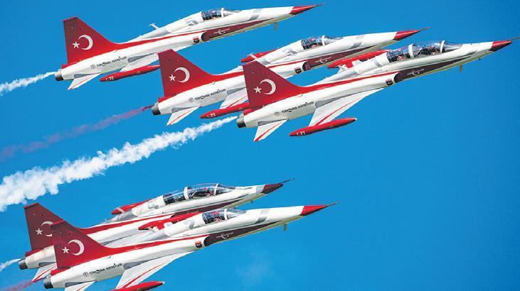 Türk Yıldızları’na ‘En İyi Gösteri Uçuşu’ ödülü