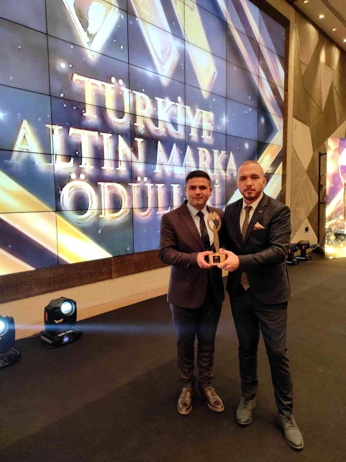 Türkiye Altın Marka Ödülleri'nde Kafkaseli Gıda, yılın en iyi yöresel lezzet markası seçildi