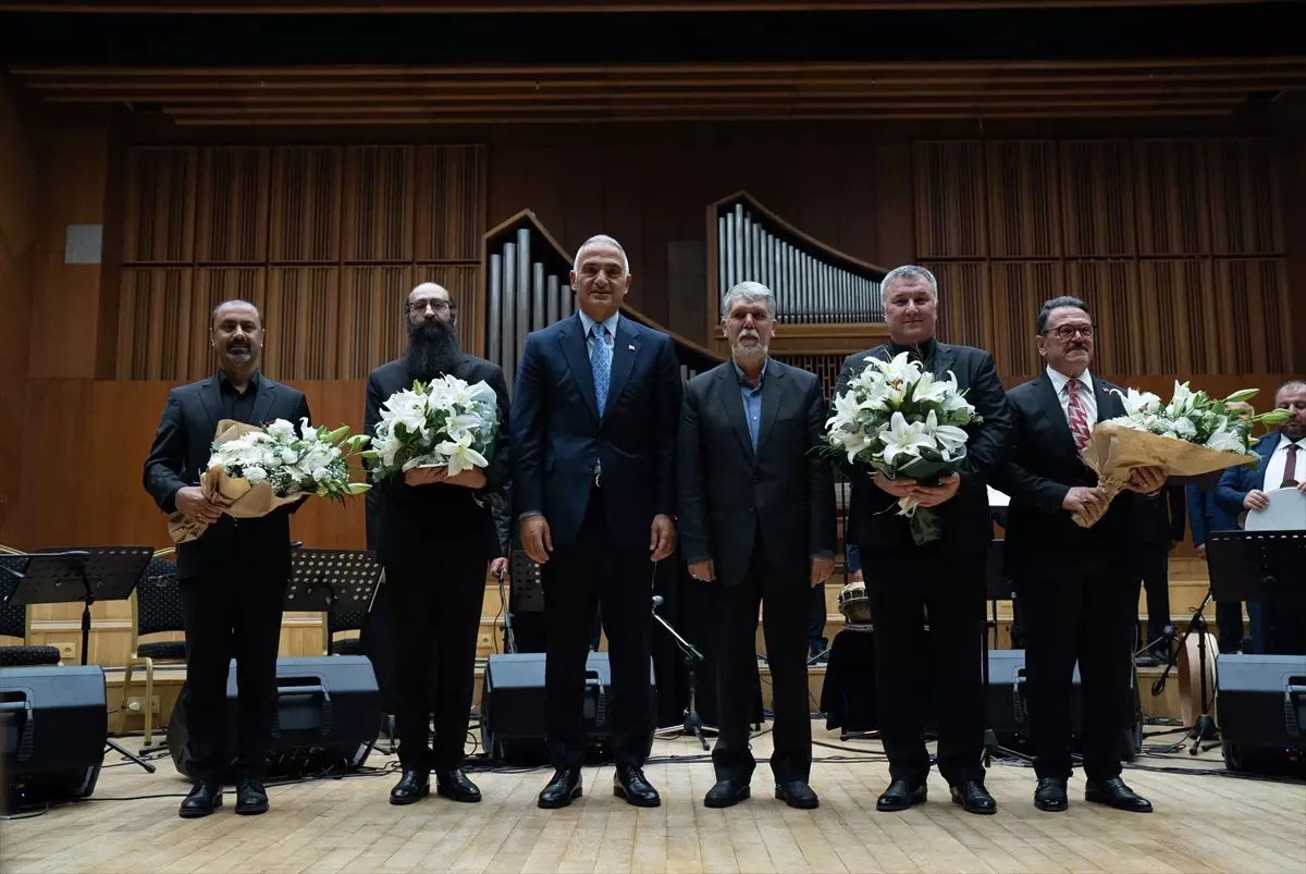 Türkiye ve İran Hafız-ı Şirazi’yi Anıyor