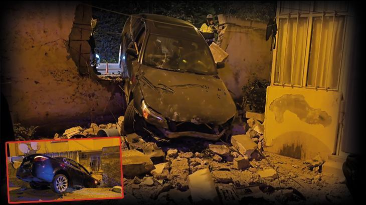 Üsküdar'da kontrolden çıkan otomobil bahçe duvarına çarptı! Sürücü kaçtı