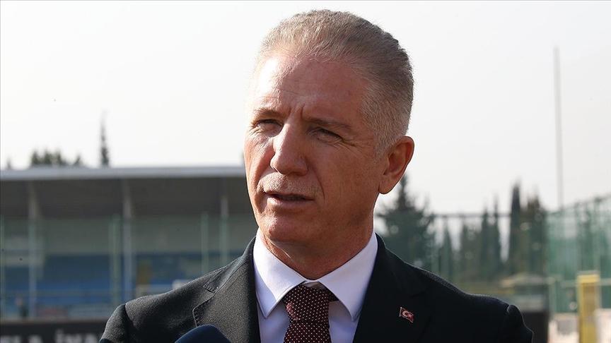 Vali Gül'den yeğeni olduğunu iddia eden çakarlı araç sürücüsüne ilişkin açıklama