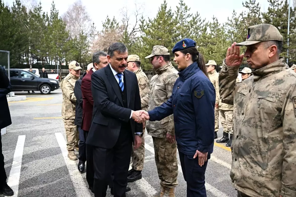 Vali Mustafa Çiftçi, Jandarma Personeli ile Bayramda Bir Araya Geldi