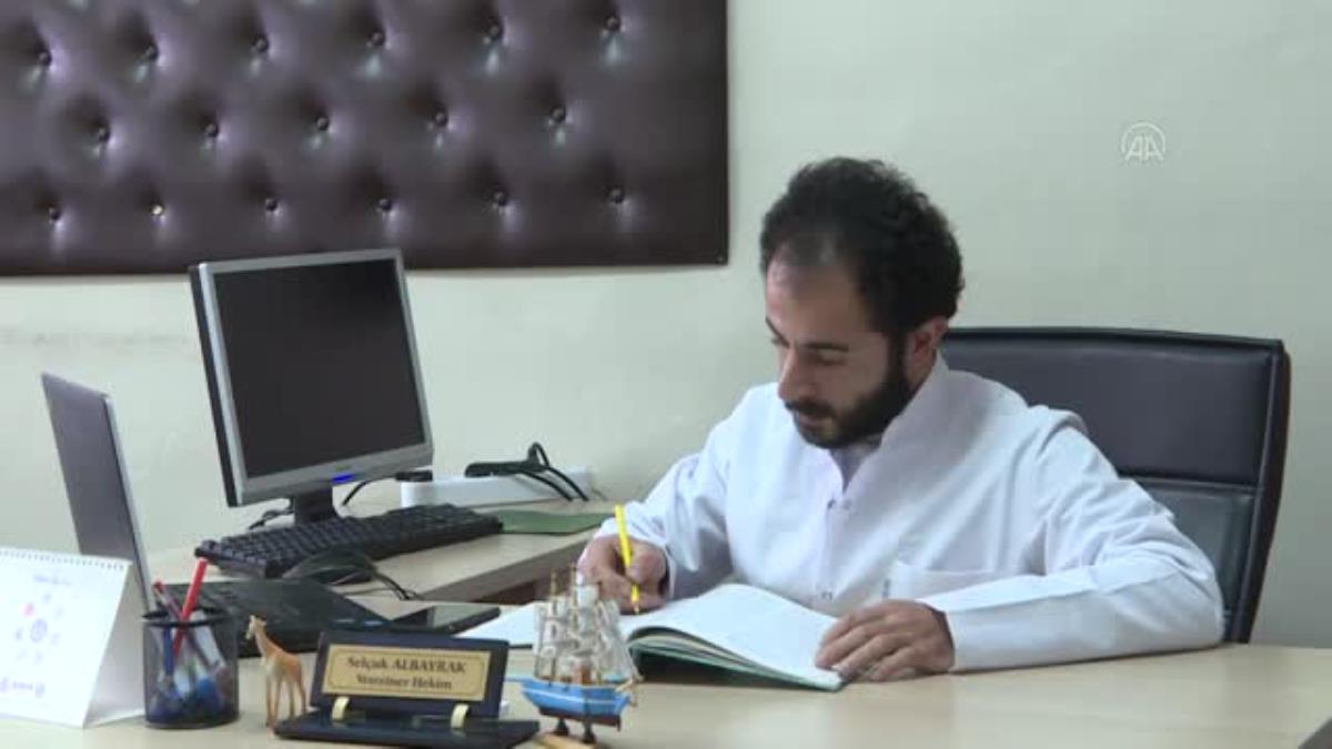 Yaban hayvanlarına şifa dağıtmak için gece gündüz mesai yapıyor 