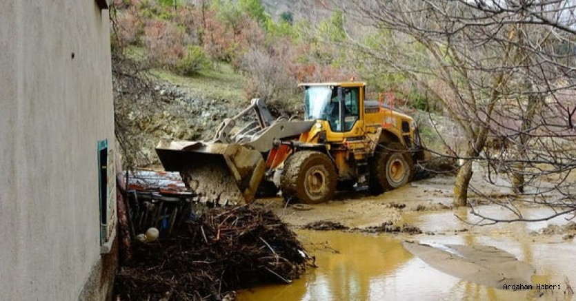 Yaşadığımız Korku Tarif Edilemez: Tavşanlı'da Gölet Taştı, Facia Kıl Payı Atlatıldı
