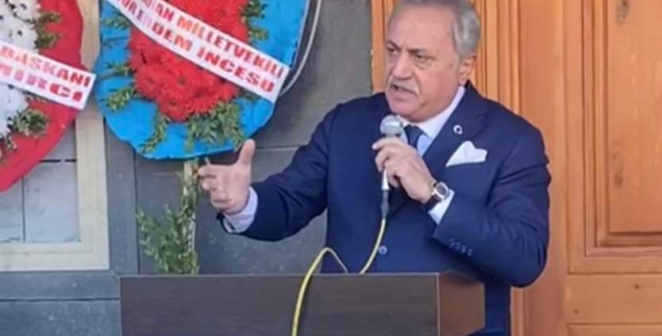 Ensar Öğüt’ün Ardahan Oteli Açılışında Saffet Kaya nın Konuşması ilgi odağı oldu 